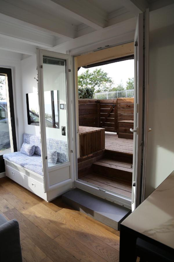 Appartement Face Mer Avec Terrasse Et Parking Trouville-sur-Mer Luaran gambar