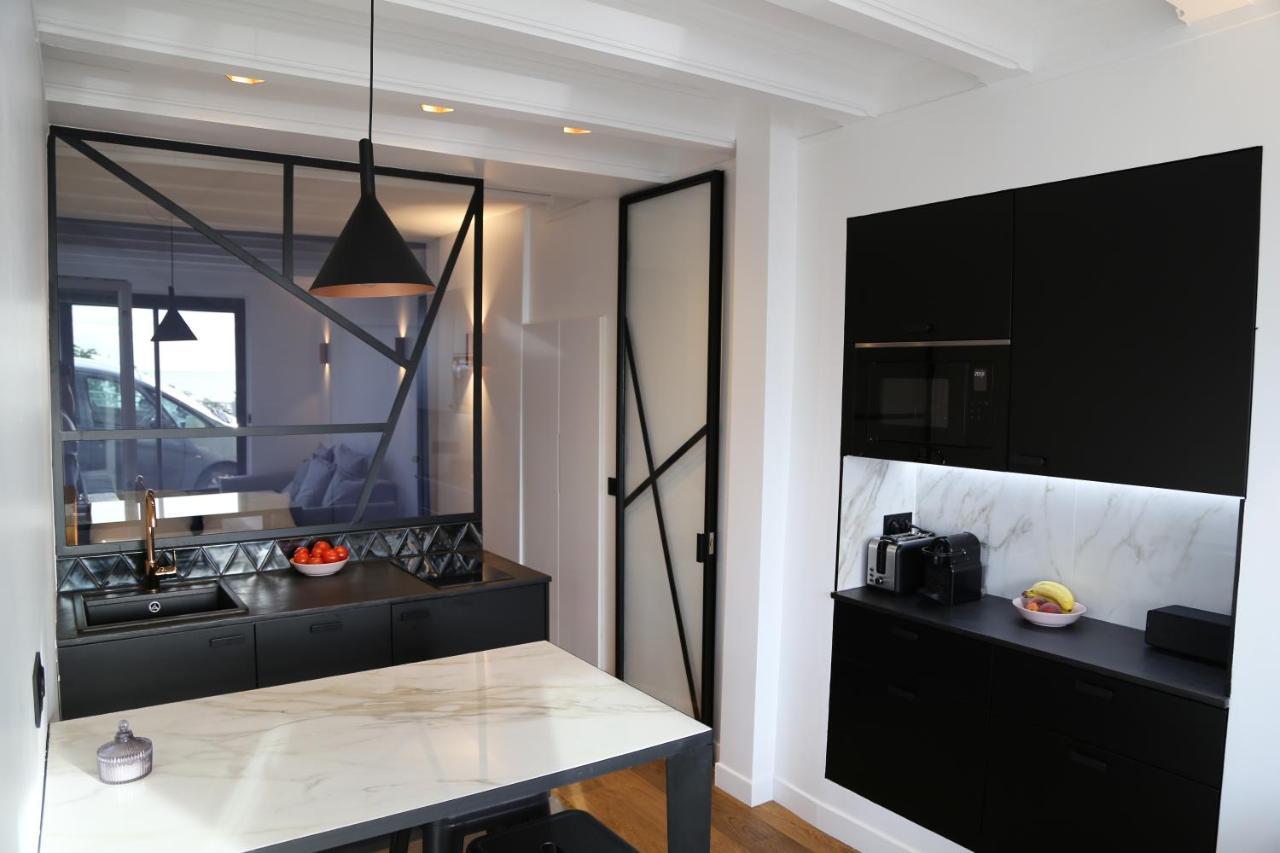 Appartement Face Mer Avec Terrasse Et Parking Trouville-sur-Mer Luaran gambar